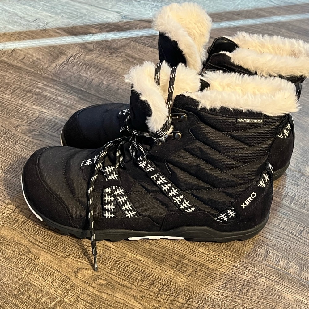 Women's Black Winter Boots